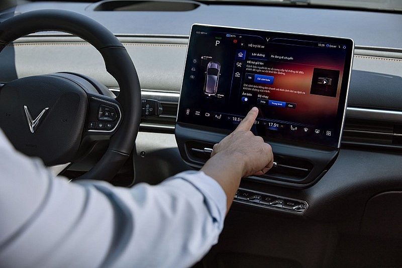 Chủ xe VinFast VF 6: “Tôi thấy may vì đã mua xe điện sớm”