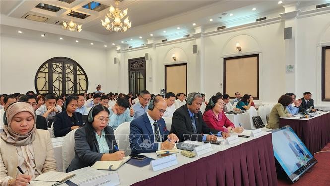 Đại diện Đại sứ quán các nước ASEAN tại Việt Nam tham dự hội nghị.