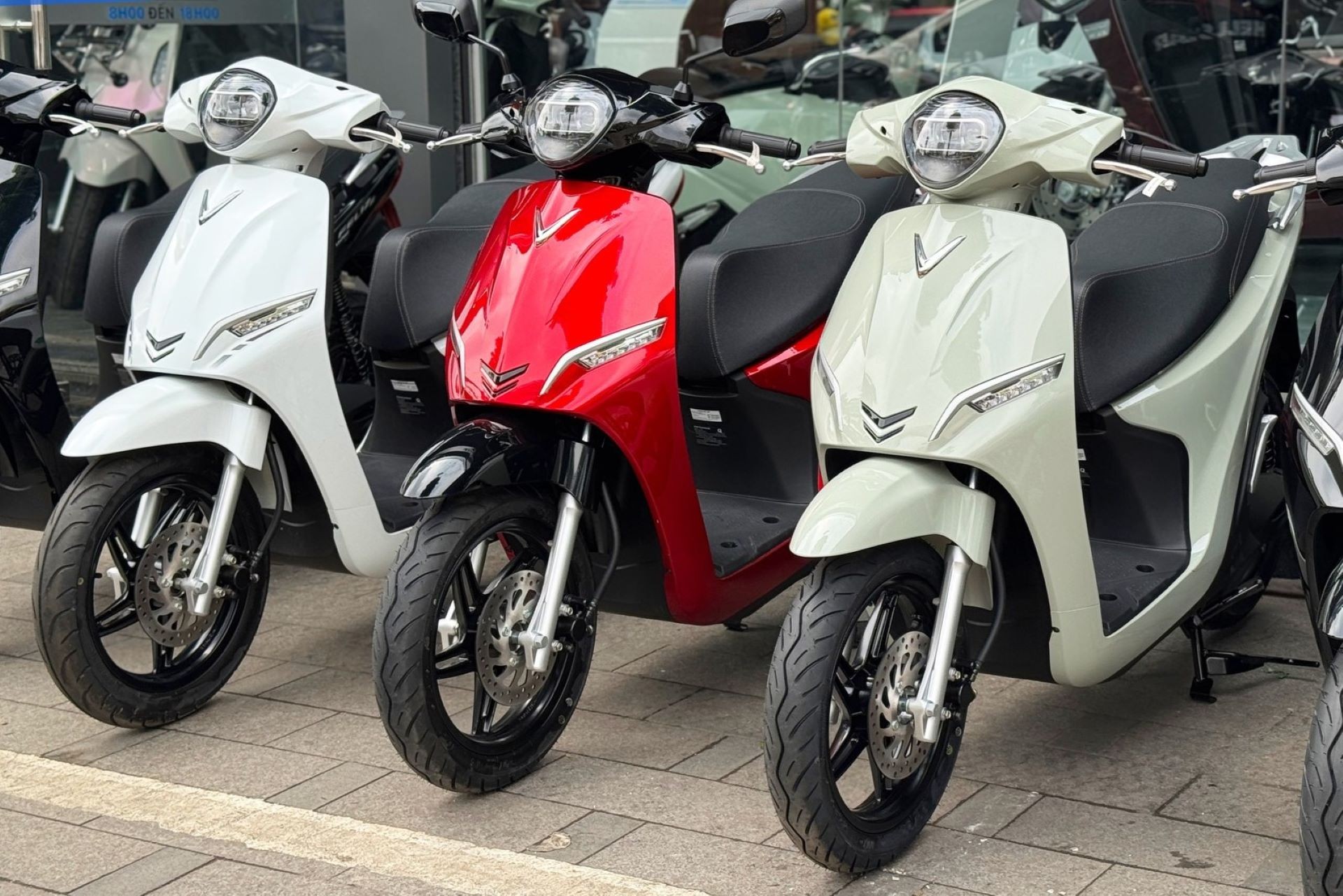 Tài xế tiết lộ thu nhập ấn tượng khi chạy dịch vụ bằng VinFast Feliz II