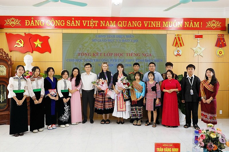 Điện Biên: 50 học sinh dân tộc thiểu số hoàn thành khóa học tiếng Nga đầu tiên