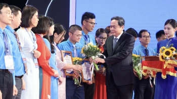 can bo cong doan xuat sac la dai dien cua phong trao cong nhan thoi ky moi