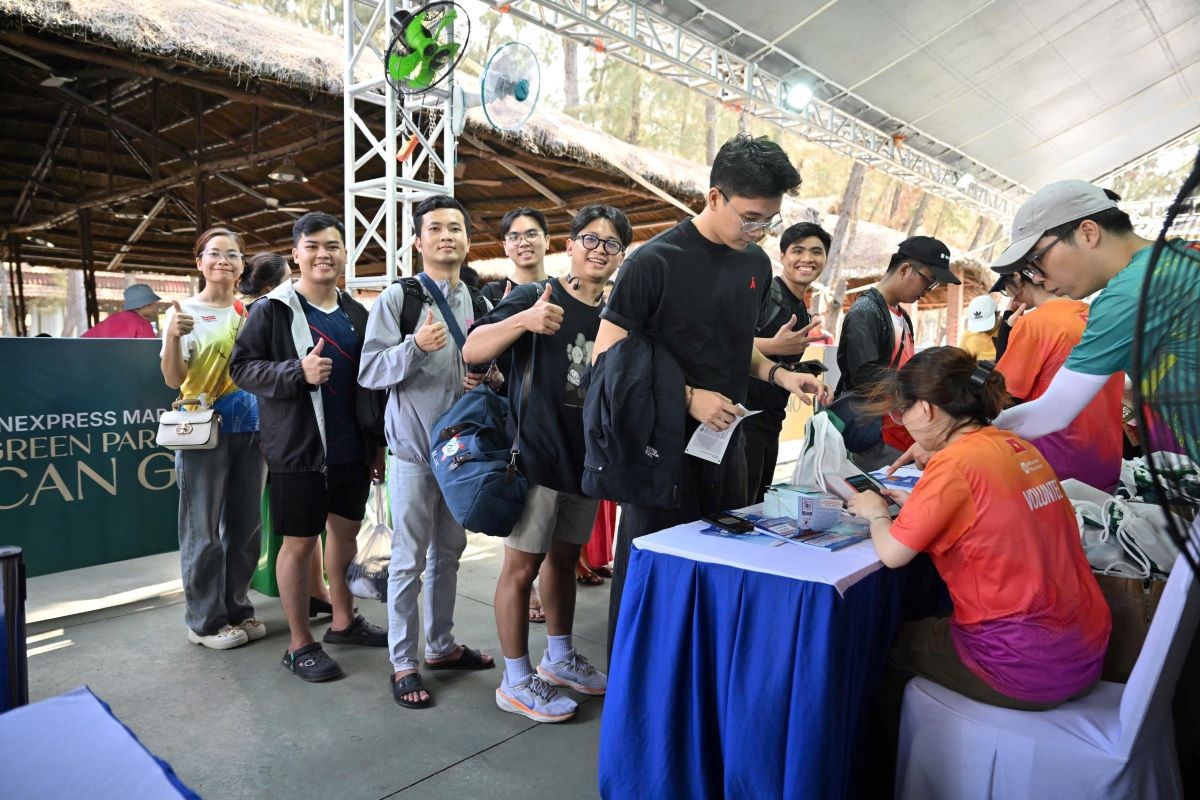 Trước giờ khai màn VnExpress Marathon, runner và du khách nói gì về Vinhomes Green Paradise?