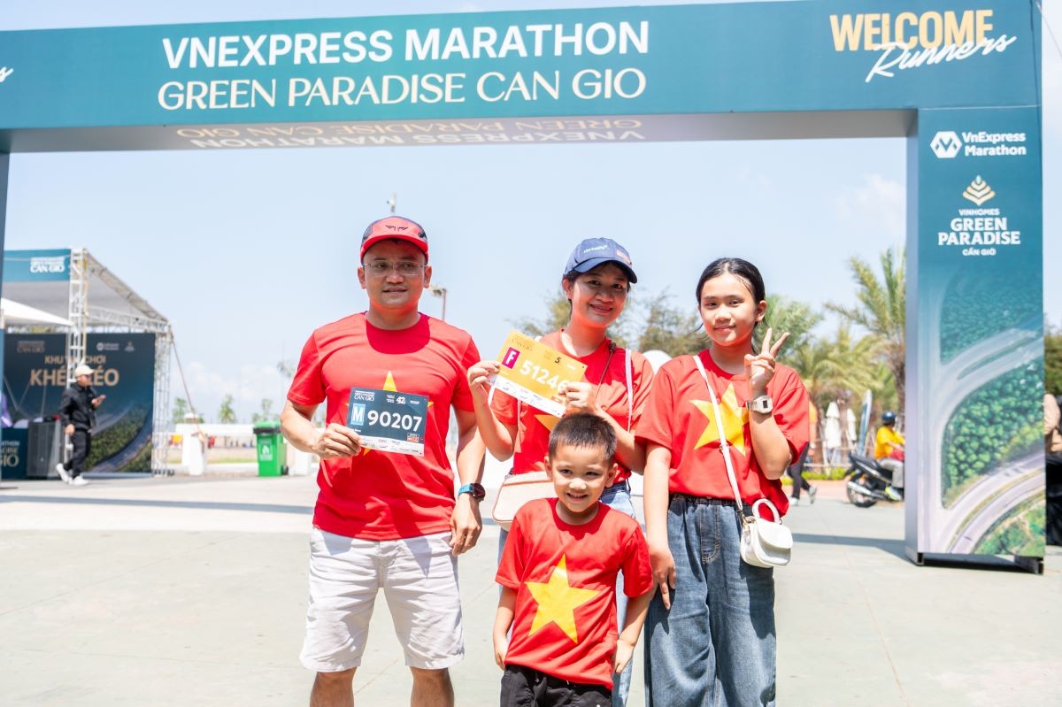 Trước giờ khai màn VnExpress Marathon, runner và du khách nói gì về Vinhomes Green Paradise?