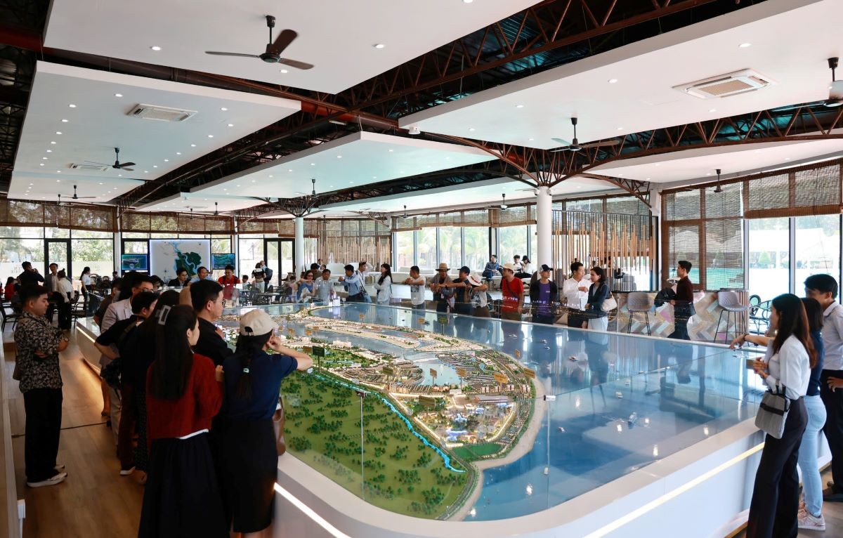 Trước giờ khai màn VnExpress Marathon, runner và du khách nói gì về Vinhomes Green Paradise?