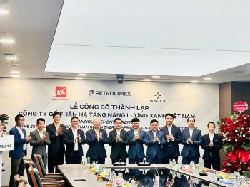 startup xe may dien hop tac voi xuan cau petrolimex la ai