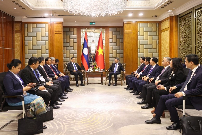Thủ tướng Lê Minh Hưng: Việt Nam luôn dành ưu tiên cao nhất cho hợp tác với Lào