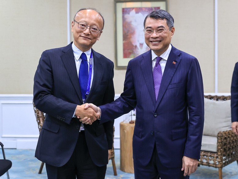 Hình ảnh, vị thế, vai trò Việt Nam với ASEAN trong một thế giới biến động