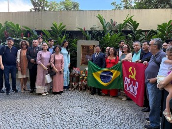 lan toa di san ho chi minh tai brazil