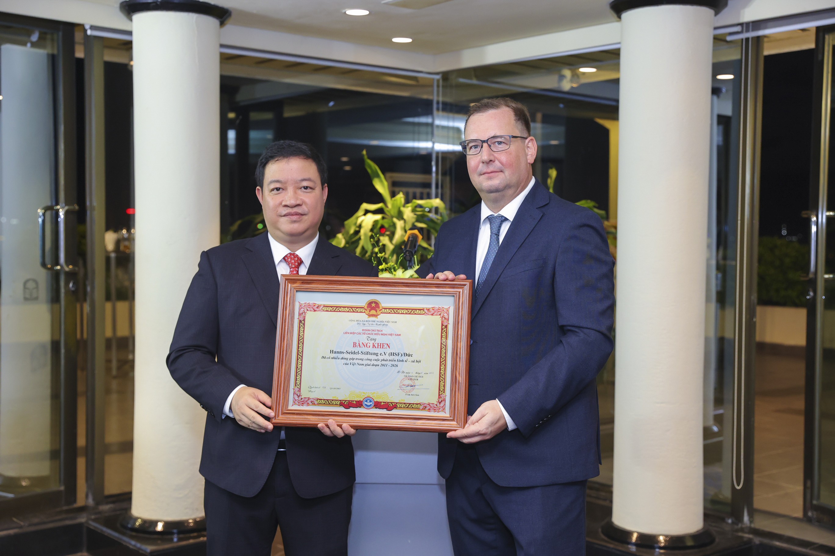 HSF khẳng định tiếp tục là đối tác tin cậy của Việt Nam trong phát triển bền vững HSF khẳng định tiếp tục là đối tác tin cậy của Việt Nam trong phát triển bền vững
