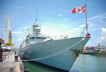 tau hai quan hoang gia canada tham huu nghi thanh pho da nang