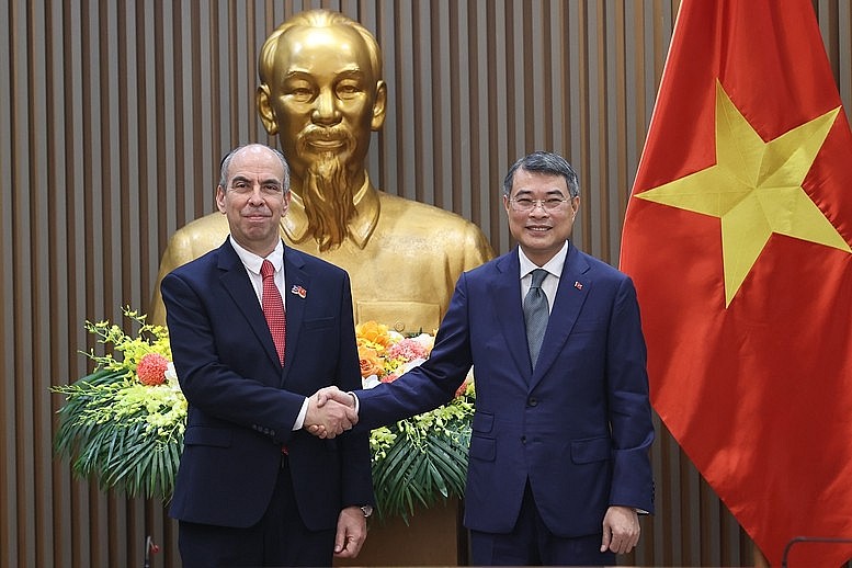 Cuba luôn coi Việt Nam là hình mẫu trong sự nghiệp đổi mới, phát triển đất nước Cuba luôn coi Việt Nam là hình mẫu trong sự nghiệp đổi mới, phát triển đất nước