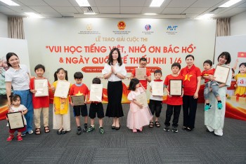 tre em nhat ban vui hoc tieng viet nho on bac ho