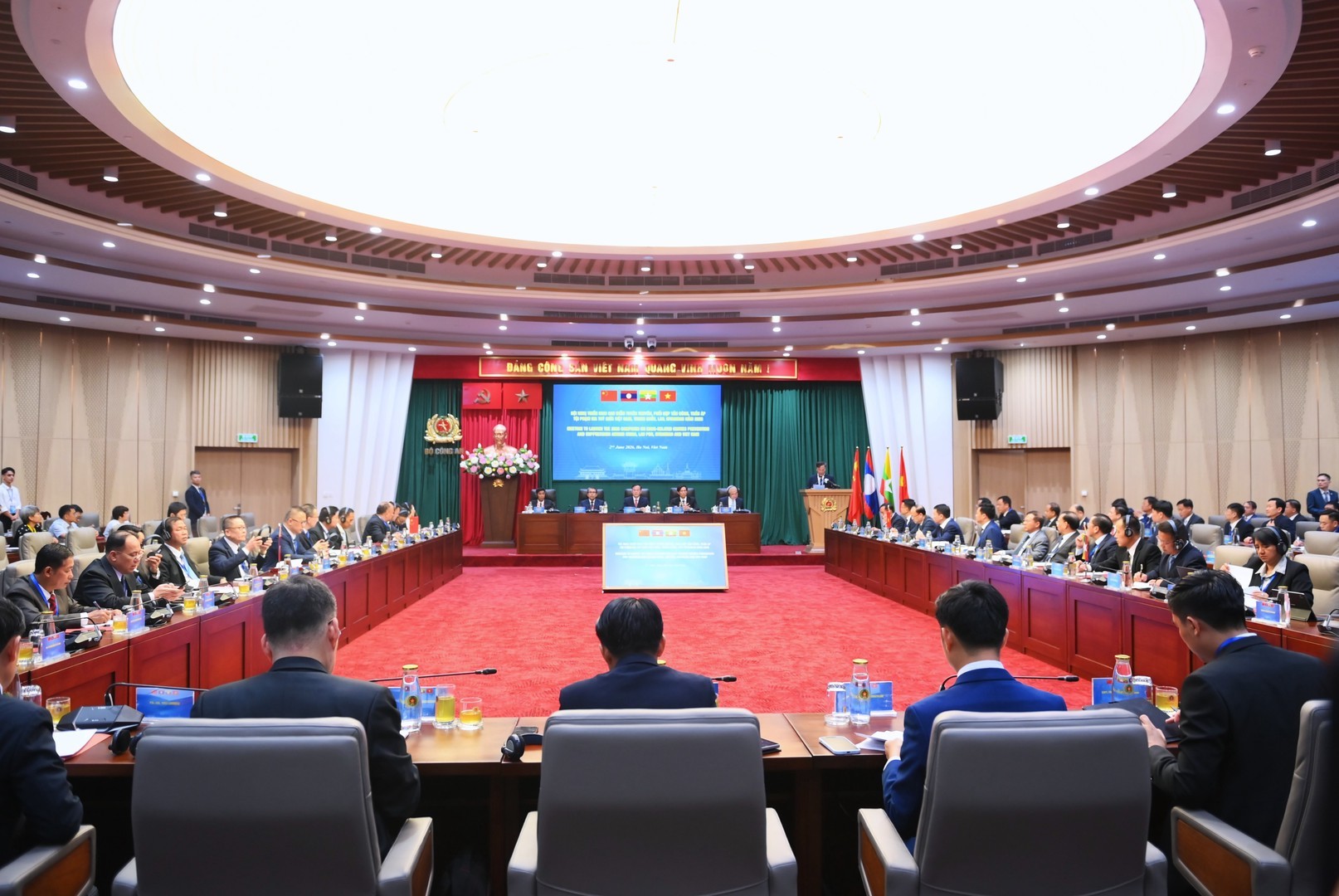 Việt Nam, Trung Quốc, Lào, Myanmar mở cao điểm chung trấn áp tội phạm ma túy Việt Nam, Trung Quốc, Lào, Myanmar mở đợt cao điểm chung trấn áp tội phạm ma túy