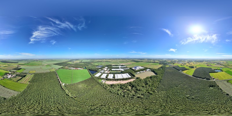 Ảnh 3: Toàn cảnh trang trại Vinamilk Green Farm nhìn từ trên cao (Ảnh: VN).