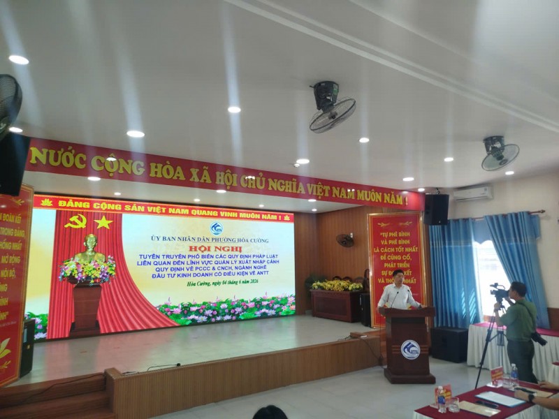 hội nghị tuyên truyền, phổ biến các quy định pháp luật liên quan lĩnh vực quản lý xuất nhập cảnh