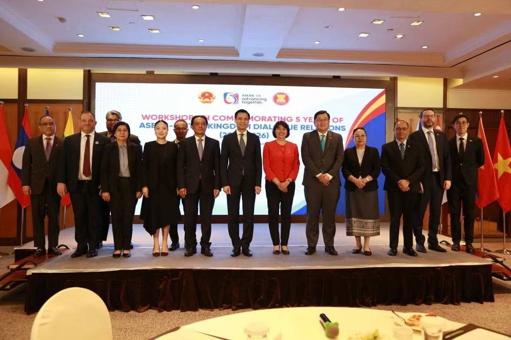 ASEAN thúc đẩy hợp tác với New Zealand và Anh vì một khu vực tự cường hơn ASEAN thúc đẩy hợp tác với New Zealand và Anh vì một khu vực tự cường hơn