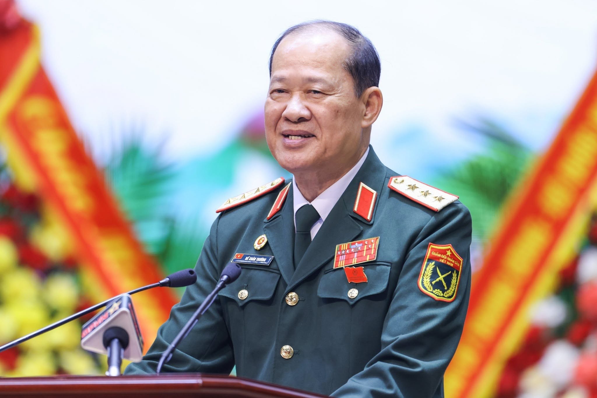 Thượng tướng Bế Xuân Trường, Phó Chủ tịch Ủy ban Trung ương MTTQ Việt Nam, Chủ tịch Hội Cựu chiến binh Việt Nam (Hội) khóa VII phát biểu khai mạc Đại hội. (Ảnh: MTTQ Việt Nam)