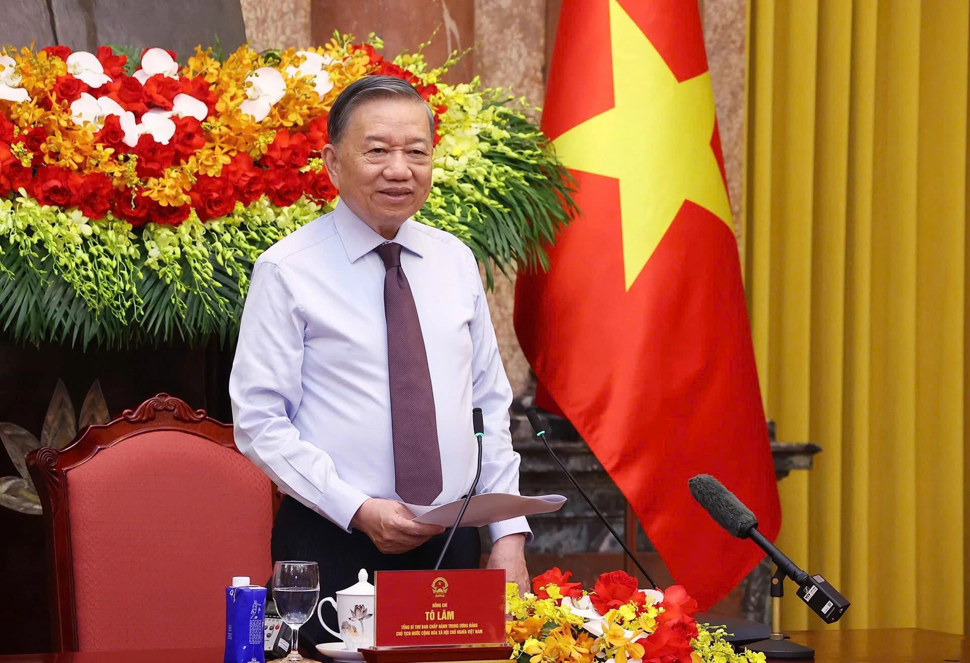 Tổng Bí thư, Chủ tịch nước Tô Lâm phát biểu tại cuộc gặp các nhà báo tiêu biểu vào chiều 16/6. Ảnh: TTXVN