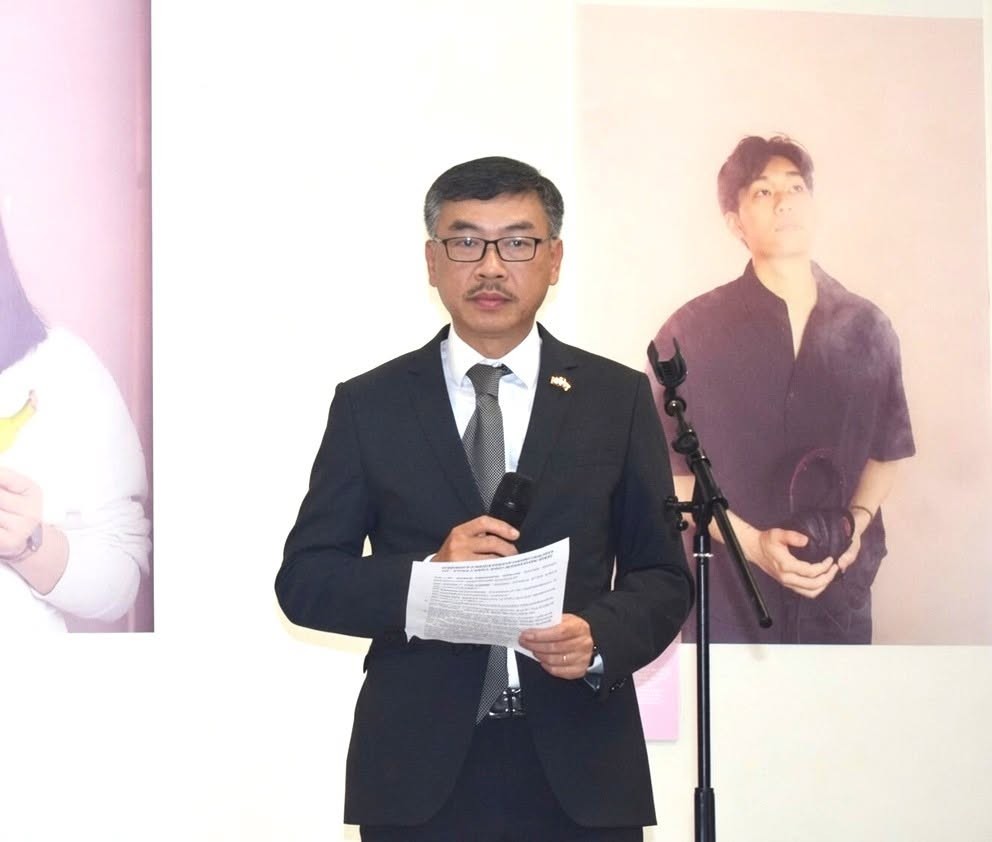 Đại sứ Việt Nam tại Cộng hòa Séc Dương Hoài Nam Đại sứ Việt Nam tại Cộng hòa Séc Dương Hoài Nam