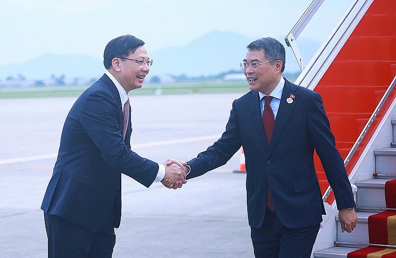 Thủ tướng Lê Minh Hưng về tới Hà Nội, kết thúc tốt đẹp chuyến công tác tại Nga Thủ tướng Lê Minh Hưng về tới Hà Nội, kết thúc tốt đẹp chuyến công tác tại Nga