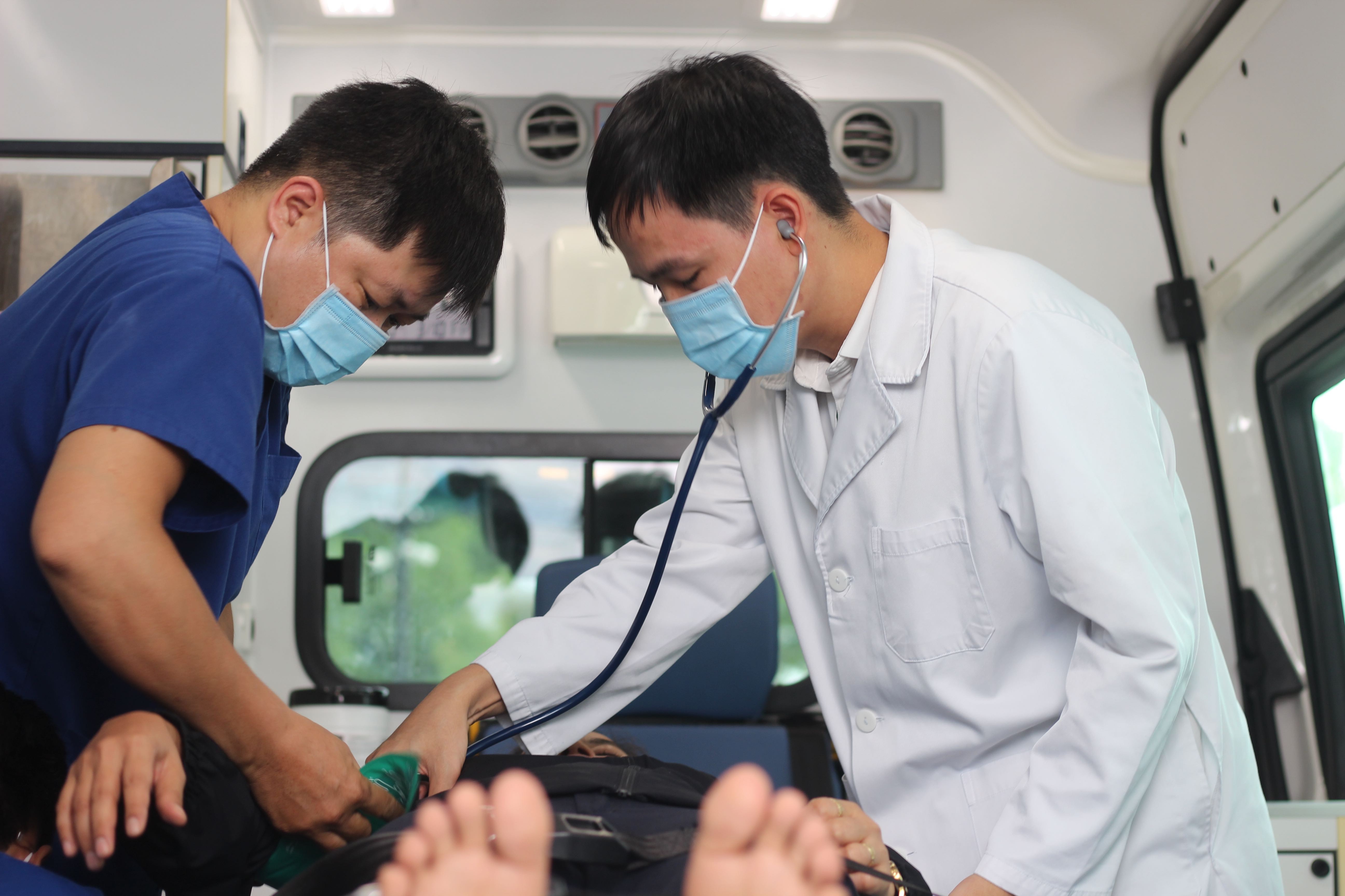Vinmec Phú Quốc cứu sống cụ bà 92 tuổi mắc nhiễm khuẩn huyết, suy hô hấp cấp nguy kịch Vinmec Phú Quốc cứu sống cụ bà 92 tuổi mắc nhiễm khuẩn huyết, suy hô hấp cấp nguy kịch