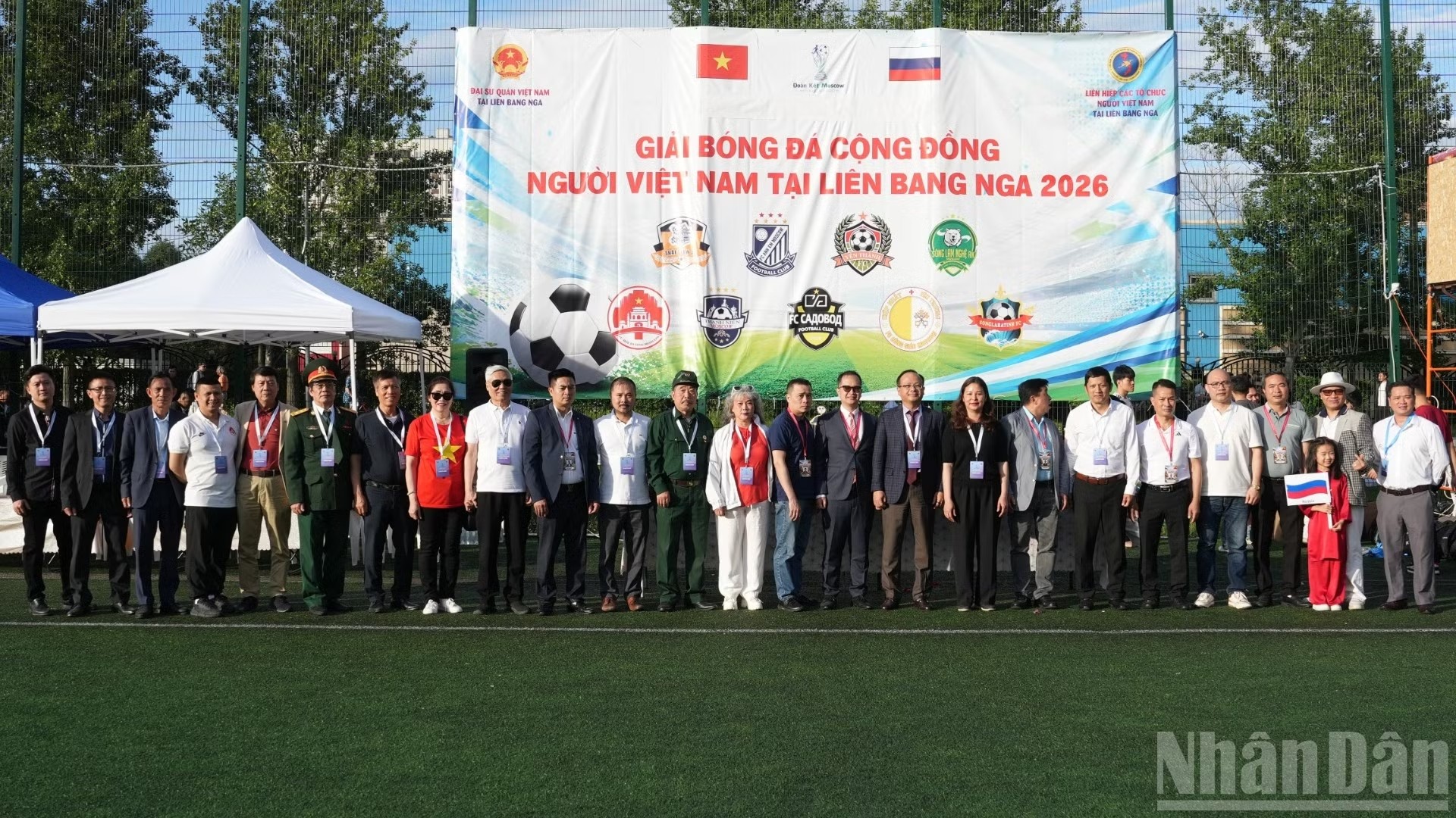 Sân chơi thể thao thắt chặt tình đoàn kết của người Việt tại Nga Sân chơi thể thao thắt chặt tình đoàn kết của người Việt tại Nga