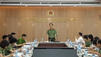 bao dam quyen cua cong dan viet nam o nuoc ngoai vai tro cua luc luong cong an nhan dan