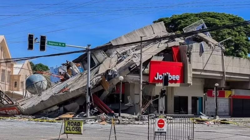 Một tòa nhà bị phá hủy sau trận động đất tại Philippines, ngày 8/6/2026. (Ảnh minh họa. THX)