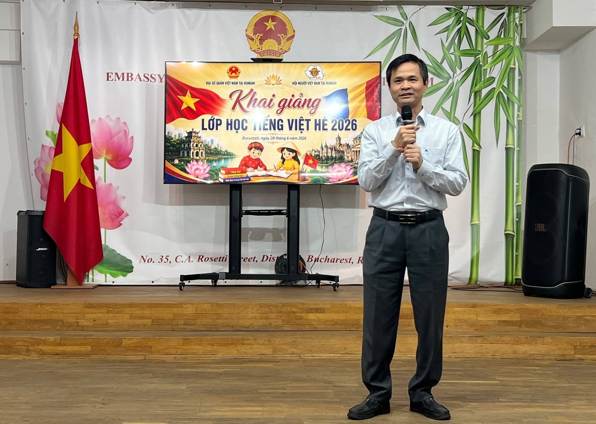 Khai giảng lớp học tiếng Việt hè 2026 tại Rumani Khai giảng lớp học tiếng Việt hè 2026 tại Rumani
