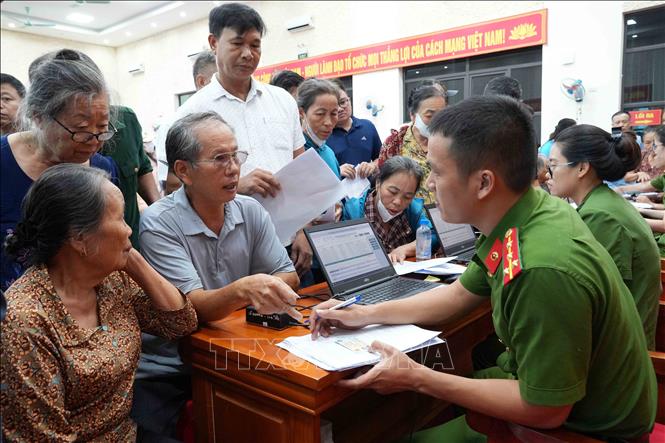 Chiến dịch 500 ngày đêm: Từ những mẫu ADN, thắp hy vọng tìm lại tên cho liệt sĩ Chú thích ảnh