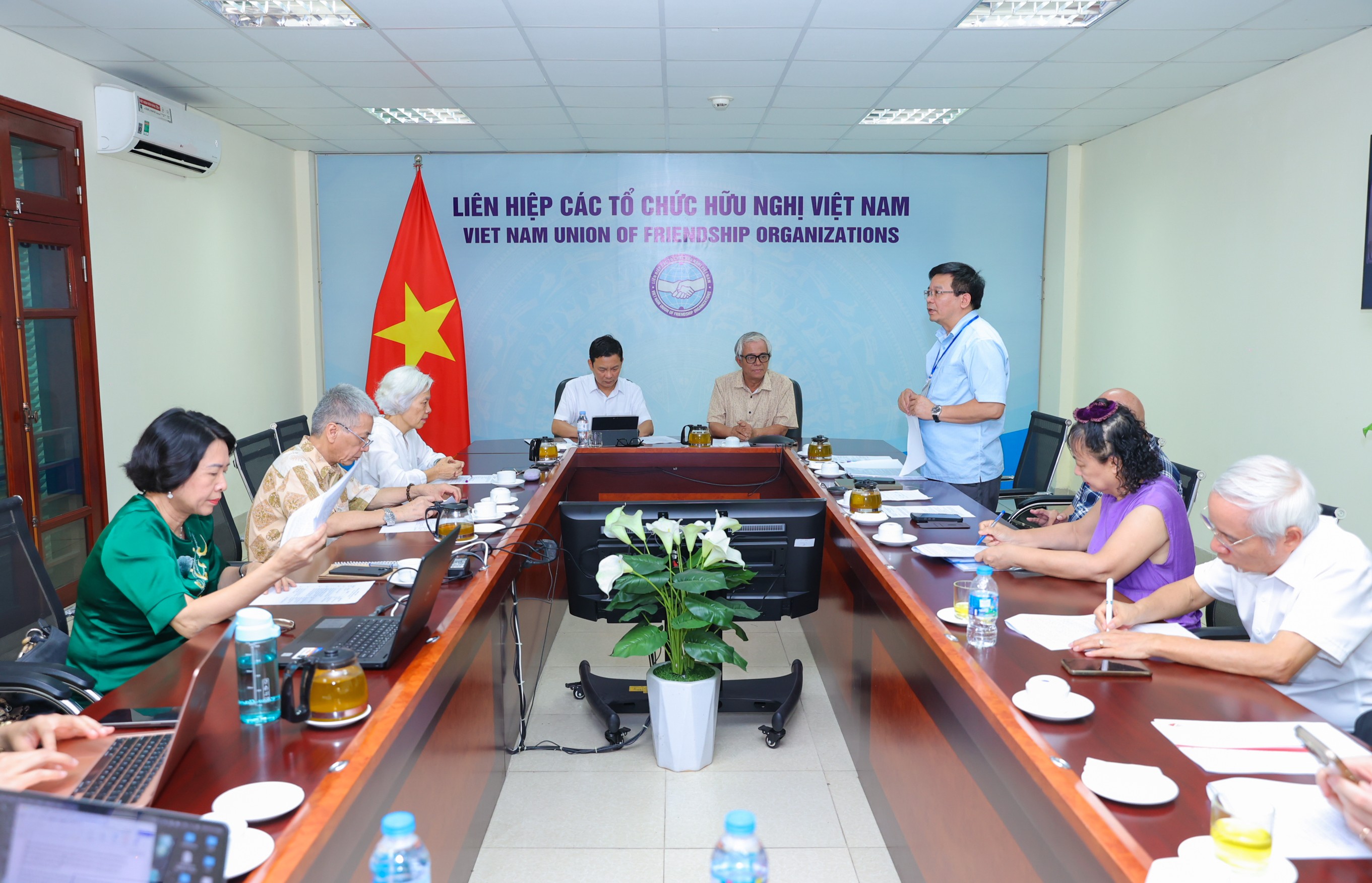 Hội nghị sơ kết công tác 6 tháng đầu năm 2026, triển khai công tác 6 tháng cuối năm 2026 của Hội Việt - Mỹ. (Ảnh: Đinh Hòa) Hội nghị sơ kết công tác 6 tháng đầu năm 2026, triển khai công tác 6 tháng cuối năm 2026 của Hội Việt - Mỹ. (Ảnh: Đinh Hòa)