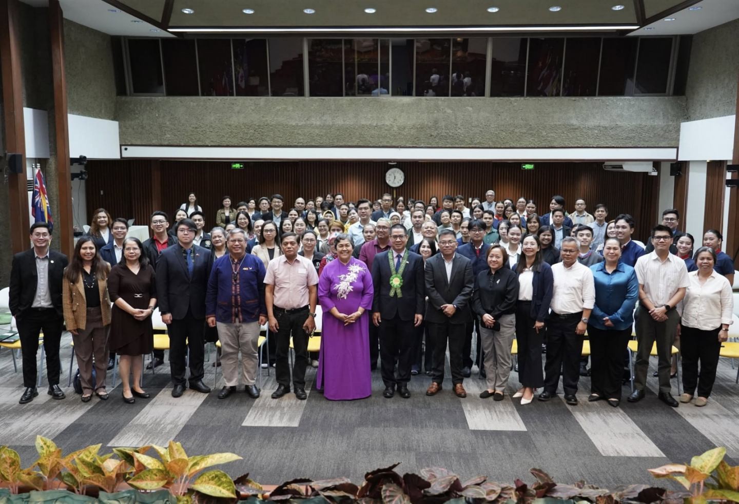 Đại sứ Việt Nam tại Philippines: Đối ngoại nhân dân hướng tới hợp tác thực chất và lợi ích của người dân Đại sứ Việt Nam tại Philippines: Đối ngoại nhân dân hướng tới hợp tác thực chất và lợi ích của người dân