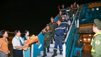 doan cuu nan cuu ho viet nam ve nuoc hoan thanh nhiem vu tai venezuela