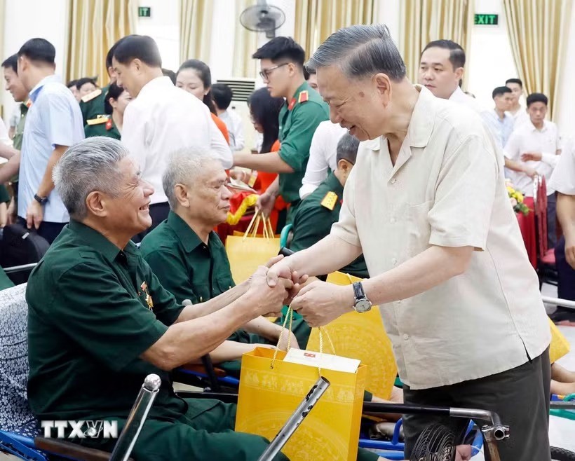 Tổng Bí thư, Chủ tịch nước: Tiếp tục rà soát, giải quyết đầy đủ chính sách đối với người có công và thân nhân Tổng Bí thư, Chủ tịch nước: Tiếp tục rà soát, giải quyết đầy đủ chính sách đối với người có công và thân nhân