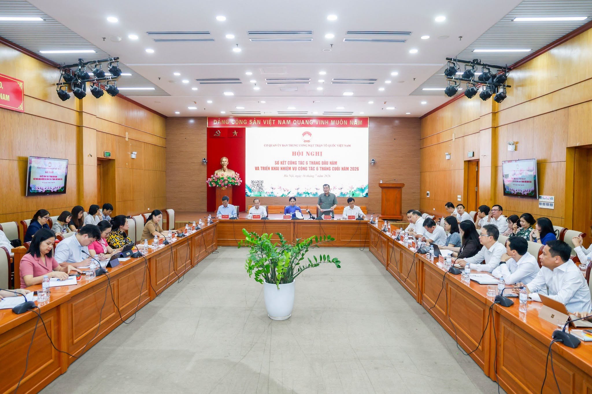 Mặt trận Tổ quốc Việt Nam tập trung tinh gọn bộ máy, nâng cao hiệu quả hoạt động trong 6 tháng cuối năm 2026 Mặt trận Tổ quốc Việt Nam tập trung tinh gọn bộ máy, nâng cao hiệu quả hoạt động trong 6 tháng cuối năm 2026