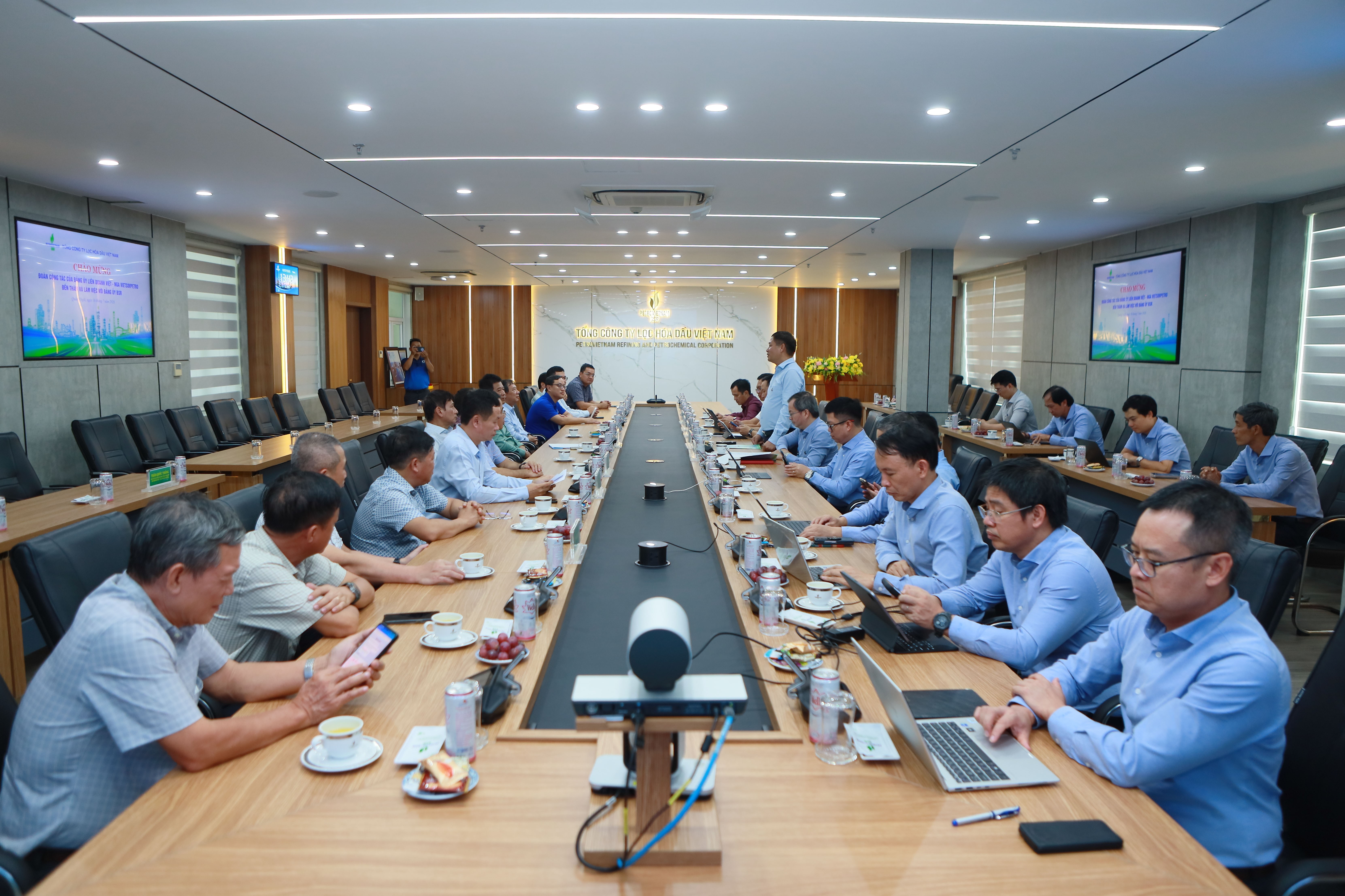 Đảng bộ Vietsovpetro - BSR: Gắn kết trong công tác Đảng và văn hóa doanh nghiệp Đảng bộ Vietsovpetro - BSR: Gắn kết trong công tác Đảng và văn hóa doanh nghiệp