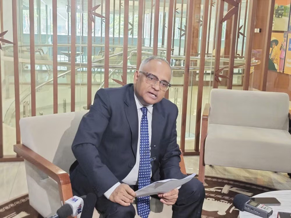Giám đốc ADB: Việt Nam cần chuyển sang tăng trưởng dựa trên năng suất Giám đốc ADB: Việt Nam cần chuyển sang tăng trưởng dựa trên năng suất