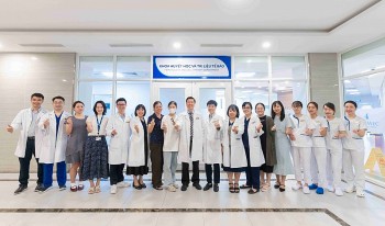 Lupus ban đỏ hệ thống kháng trị đáp ứng tích cực với liệu pháp CAR-T tại Vinmec Smart City