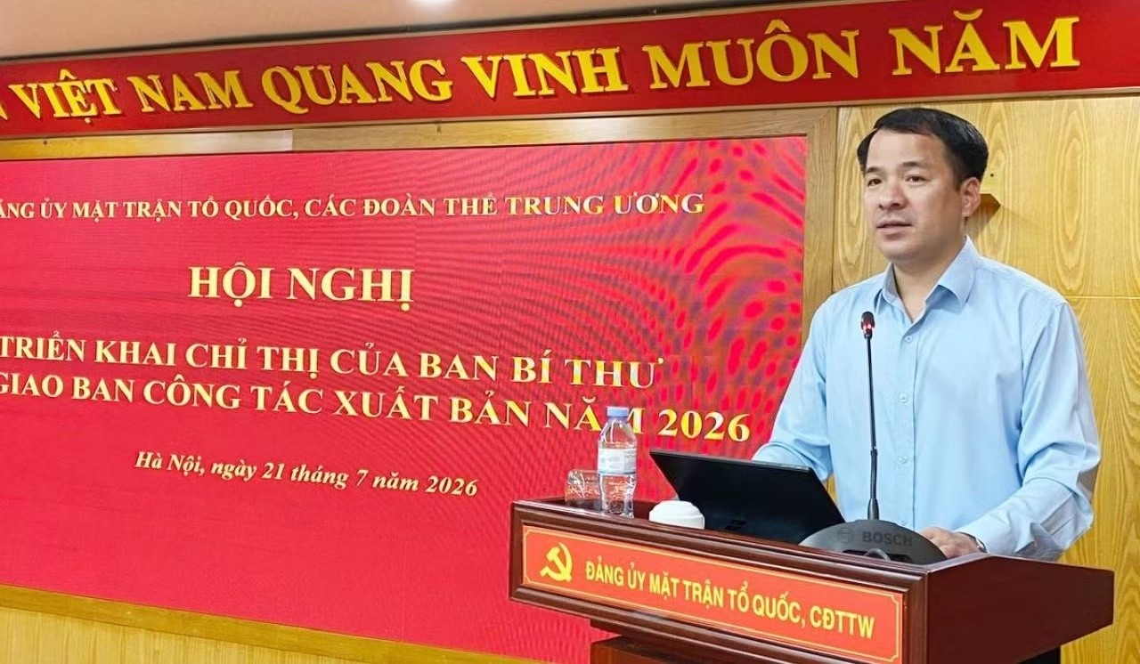ng Ngô Văn Cương, Phó Bí thư Đảng ủy MTTQ, các đoàn thể Trung ương phát biểu. Ảnh: Trường Phong. ng Ngô Văn Cương, Phó Bí thư Đảng ủy MTTQ, các đoàn thể Trung ương phát biểu. Ảnh: Trường Phong.