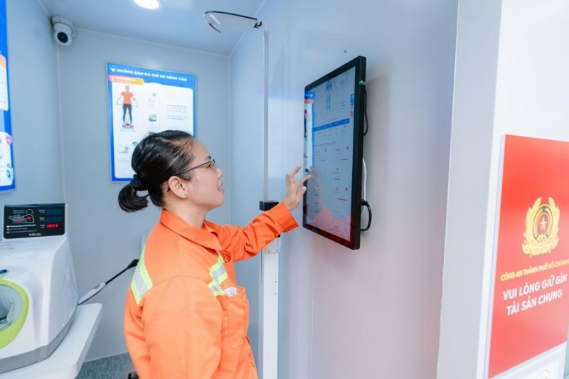 Tiện ích số đến gần hơn với cộng đồng qua Trạm Công dân số đầu tiên ở phố đi bộ Nguyễn Huệ Tiện ích số đến gần hơn với cộng đồng qua Trạm Công dân số đầu tiên ở phố đi bộ Nguyễn Huệ