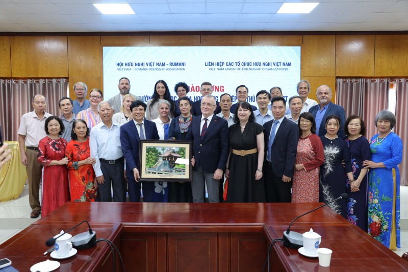 Promoting Vietnam-Romania Educational Cooperation