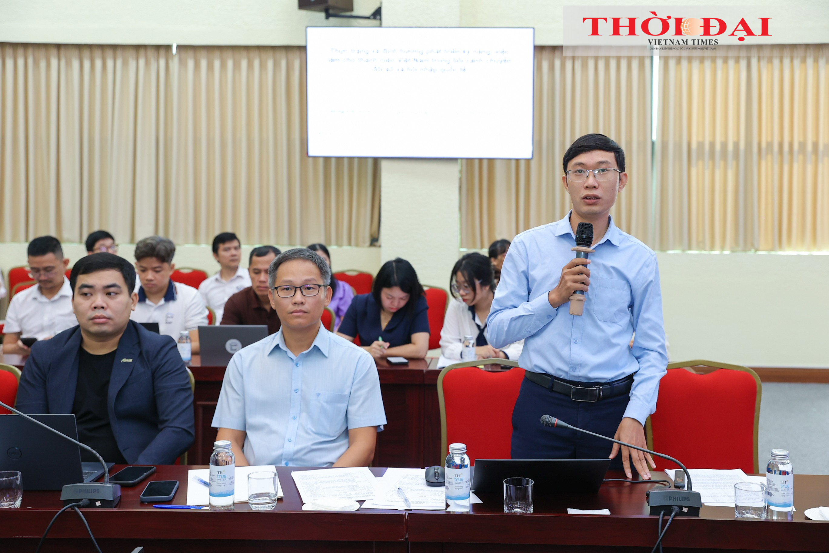 ông Nguyễn Thành Tuân, Trung tâm Thông tin, phân tích, dự báo chiến lược và Dịch vụ công, Viện Khoa học Tổ chức nhà nước và Lao động (Bộ Nội vụ)