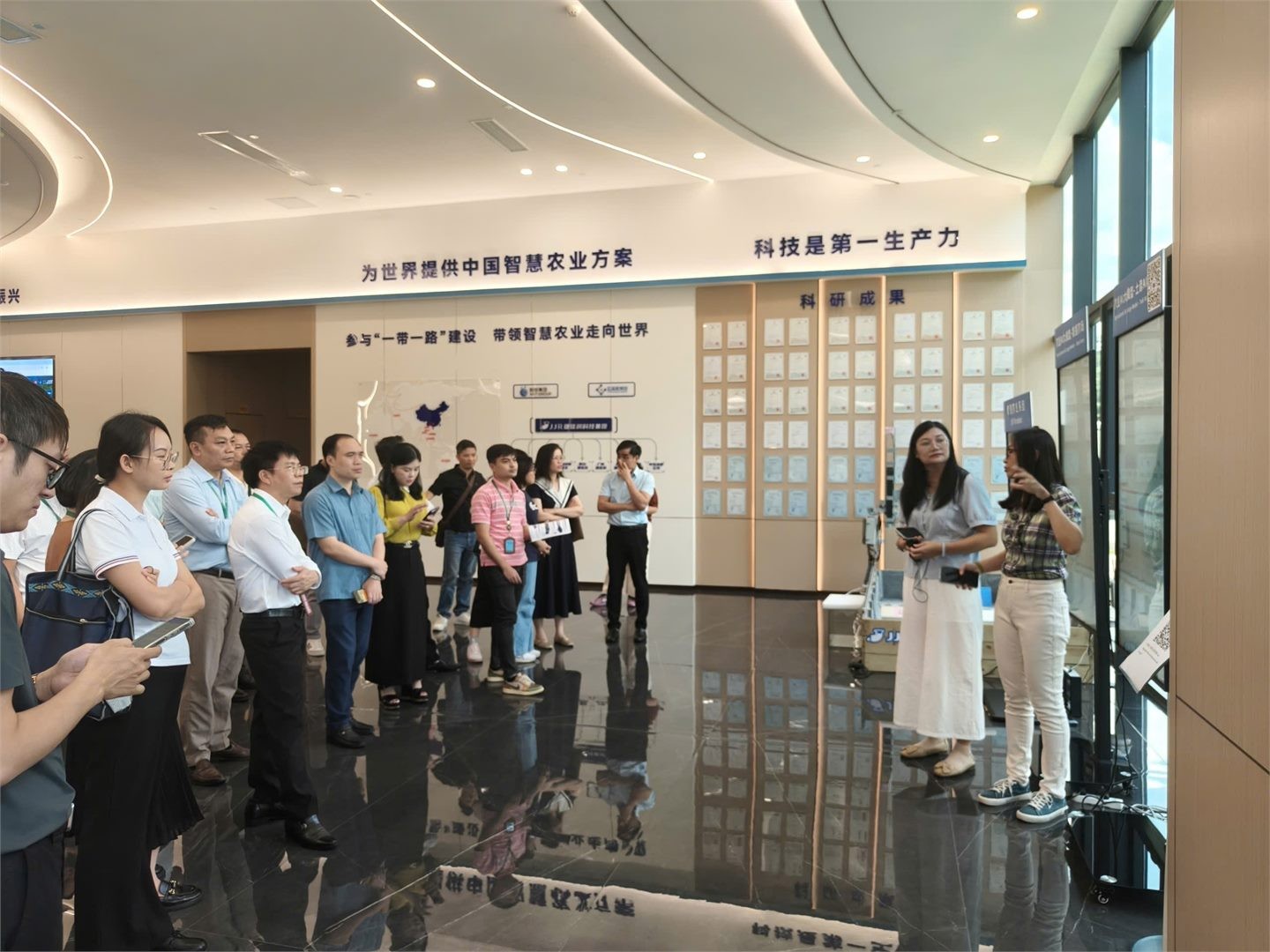 广西举办越南地方干部培训班 广西举办越南地方干部培训班