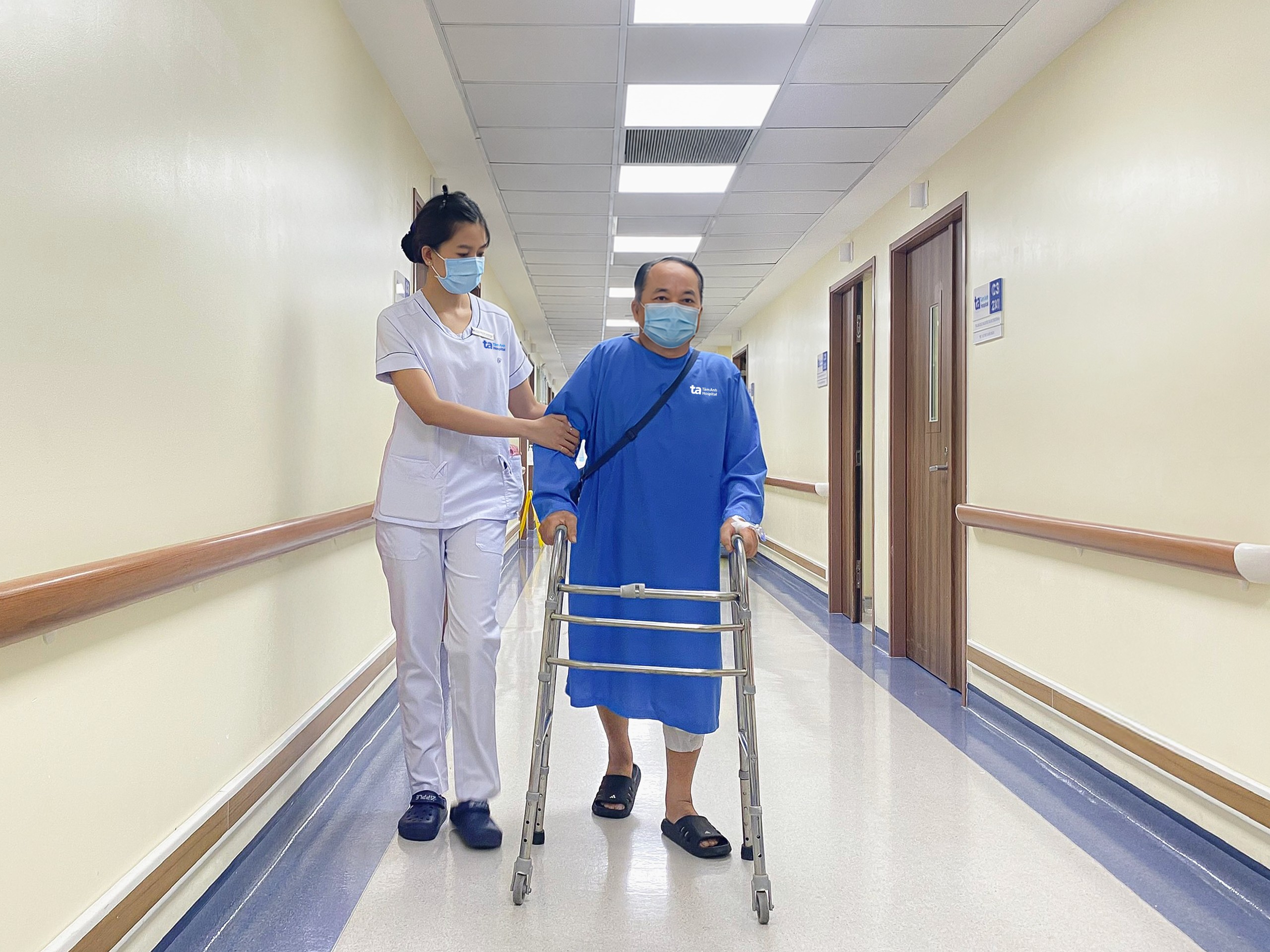 Top đầu thế giới, Bệnh viện Việt Nam vượt mốc 100 ca thay khớp khó nhờ “siêu robot” AI Top đầu thế giới, Bệnh viện Việt Nam vượt mốc 100 ca thay khớp khó nhờ “siêu robot” AI