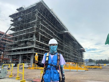 Quang Nam Engineer Unexpectedly Wins VND 100 Million from a Number 1 Bottle