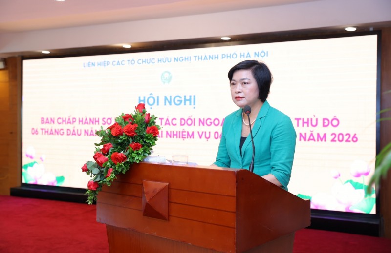 លោកស្រី Tran Thi Phuong អនុប្រធានអចិន្ត្រៃយ៍នៃសហភាពបណ្តាអង្គការមិត្តភាពទីក្រុង Ha Noi។