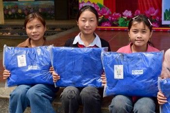 Back-to-school Gifts Bring Joy to Children in Tuyen Quang