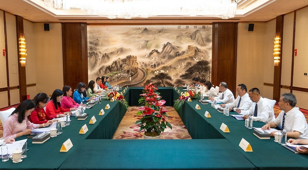 越南宣光省与中国文山州拓展多领域合作