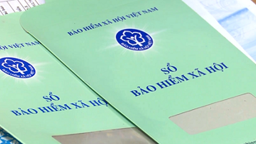 den tuoi nghi huu nhung chua dong du bhxh de huong luong huu thi co duoc dong mot lan khong