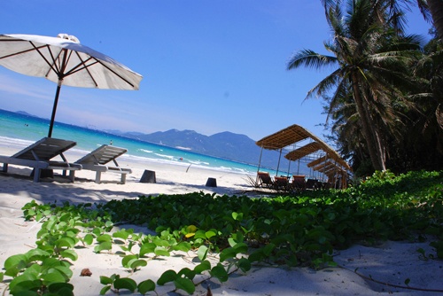 Dốc Lết, Nha Trang được bình chọn là 2 trong 10 bãi biển đẹp nhất Việt Nam